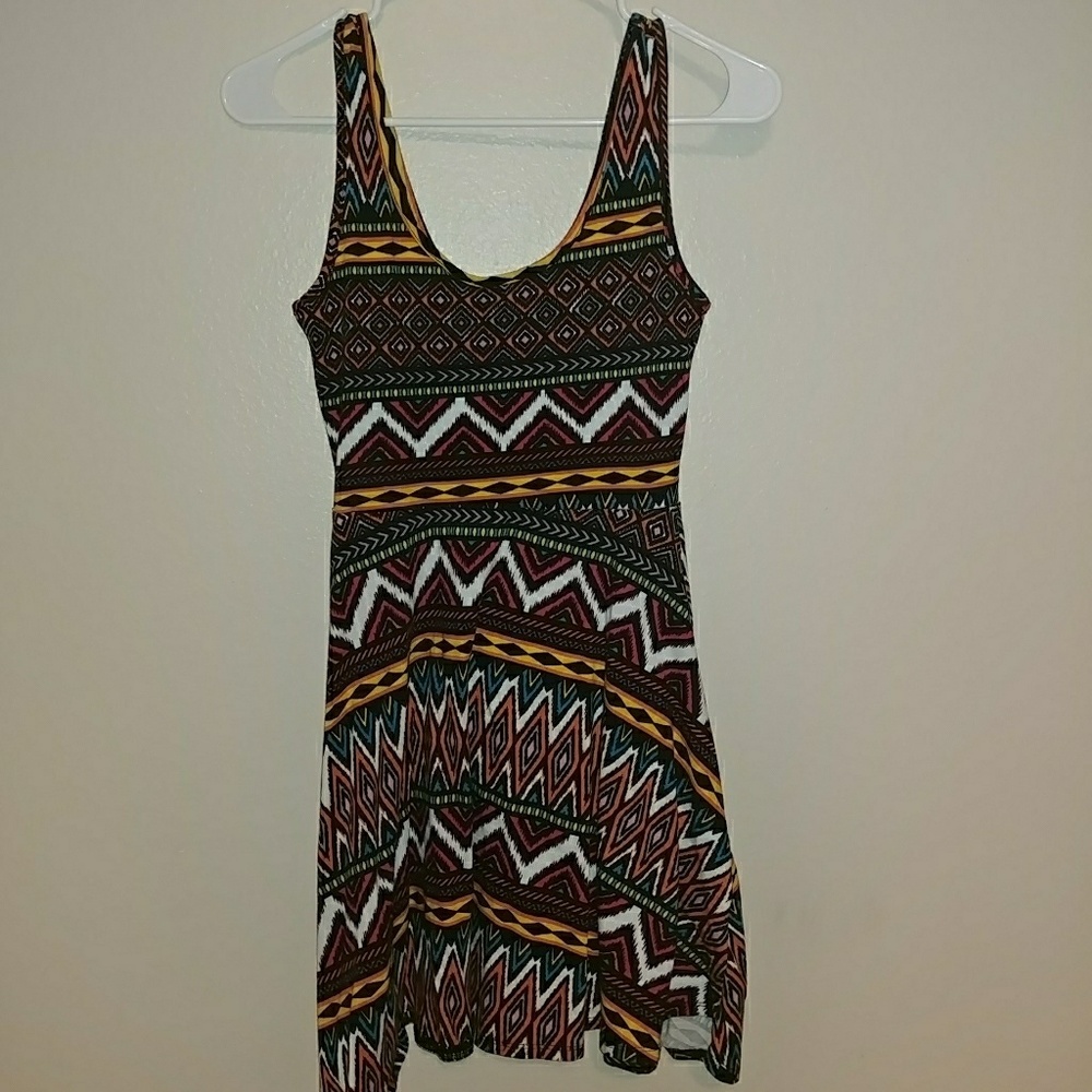 Dress - Picture 2 of 3